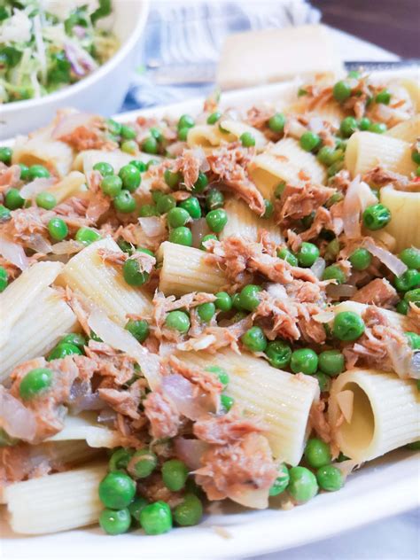 easy meals with canned tuna.